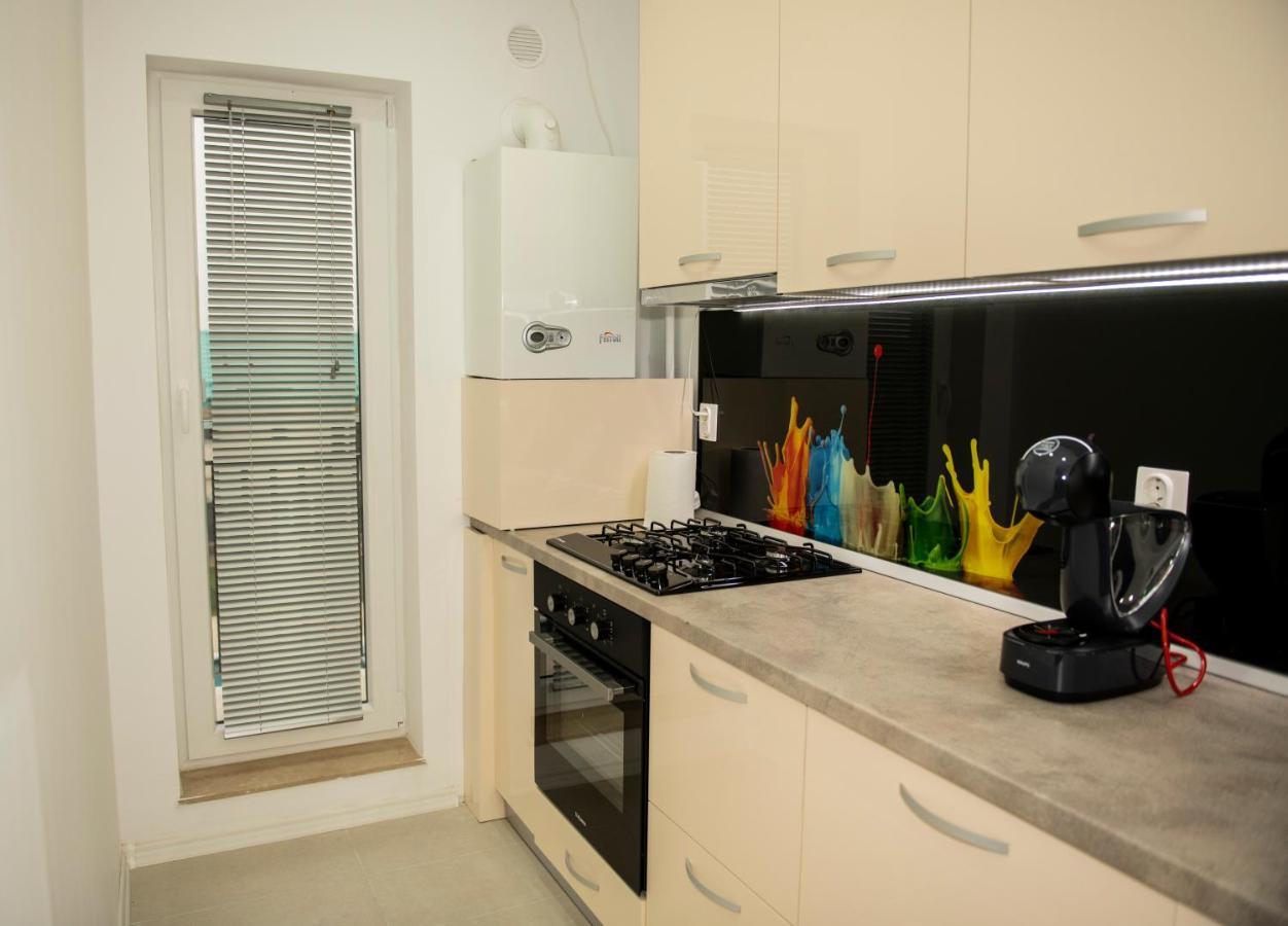 Raphael Apartment North Bucharest Cosmopolis Stefanestii de Jos Bagian luar foto